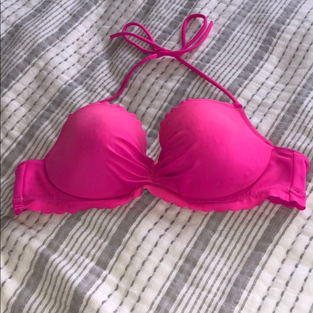 Victoria’s Secret bikini top